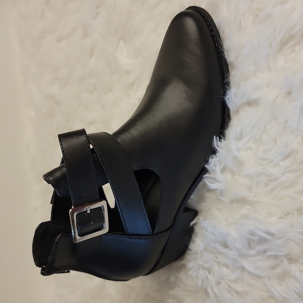 Charlotte Russe Size 6 Ankle Booties With 1.5 Inch Heel NWT